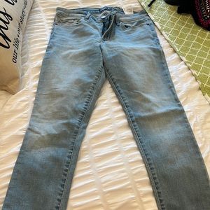 Abercrombie and Fitch Harper low rise ankle jeans